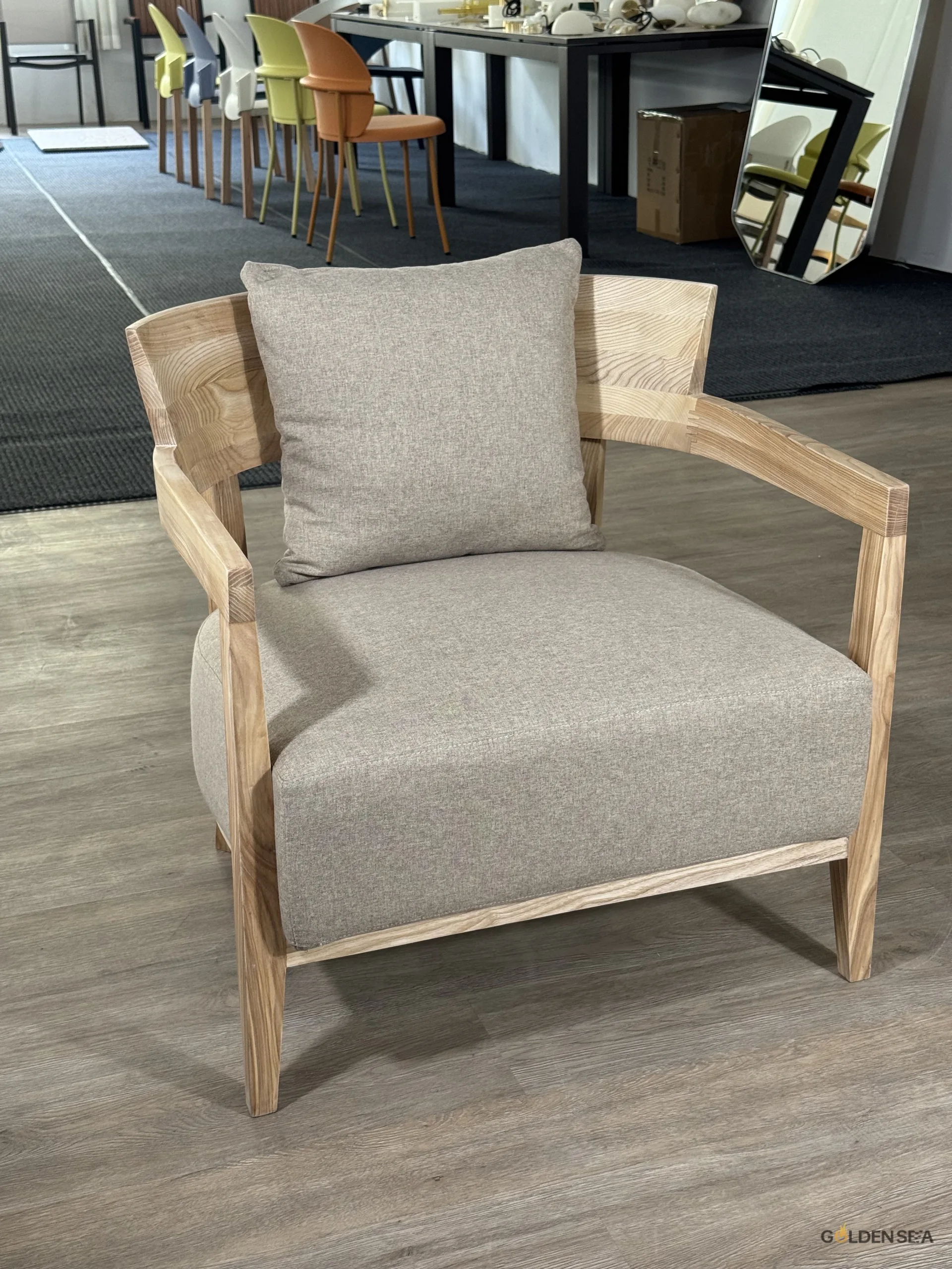 Solid Wood Frame Upholstered Lounge Chair – view 2