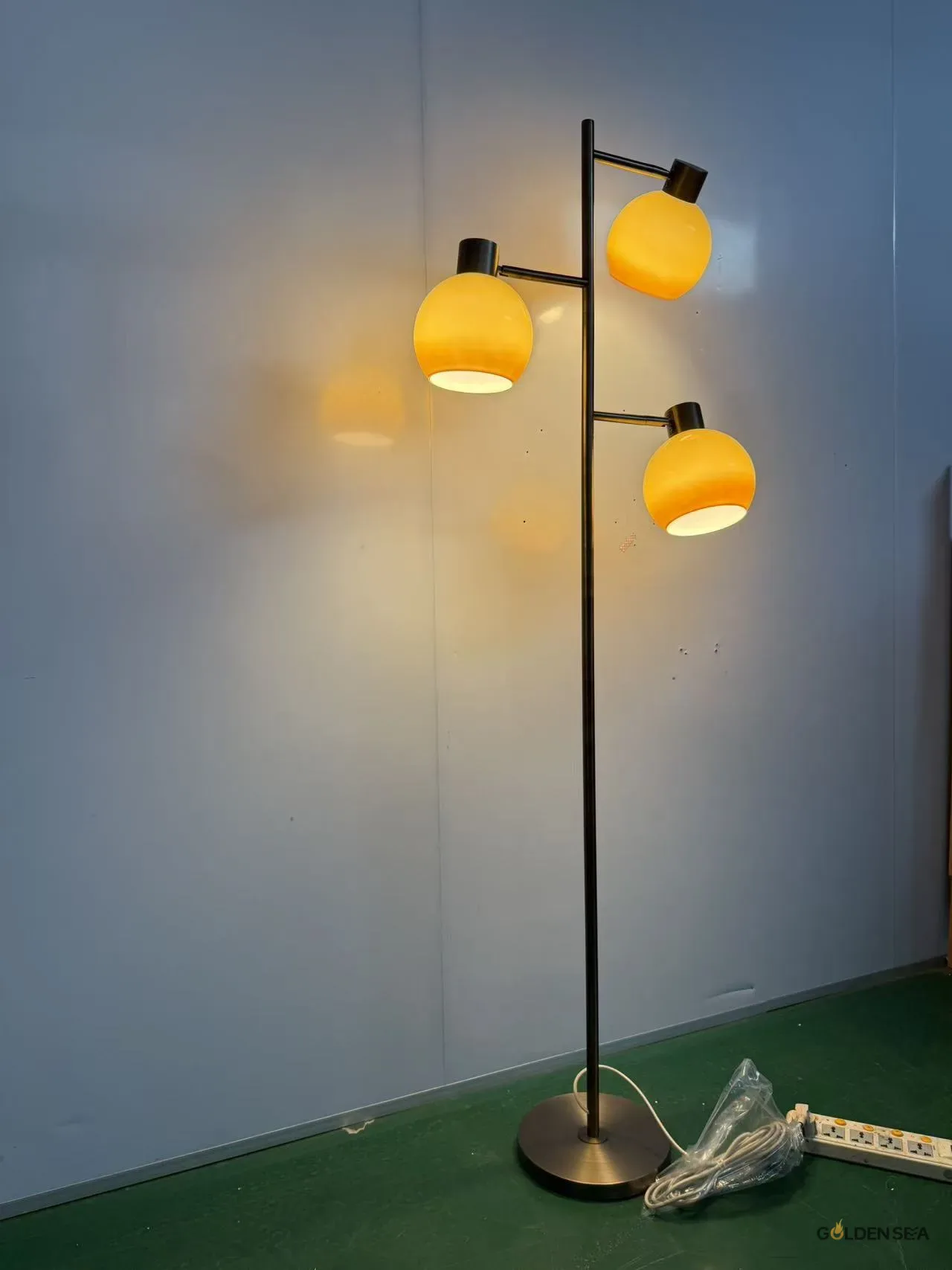 3-Light Glass Globe Floor Lamp 3-Light Glass Globe Floor Lamp - Image 3