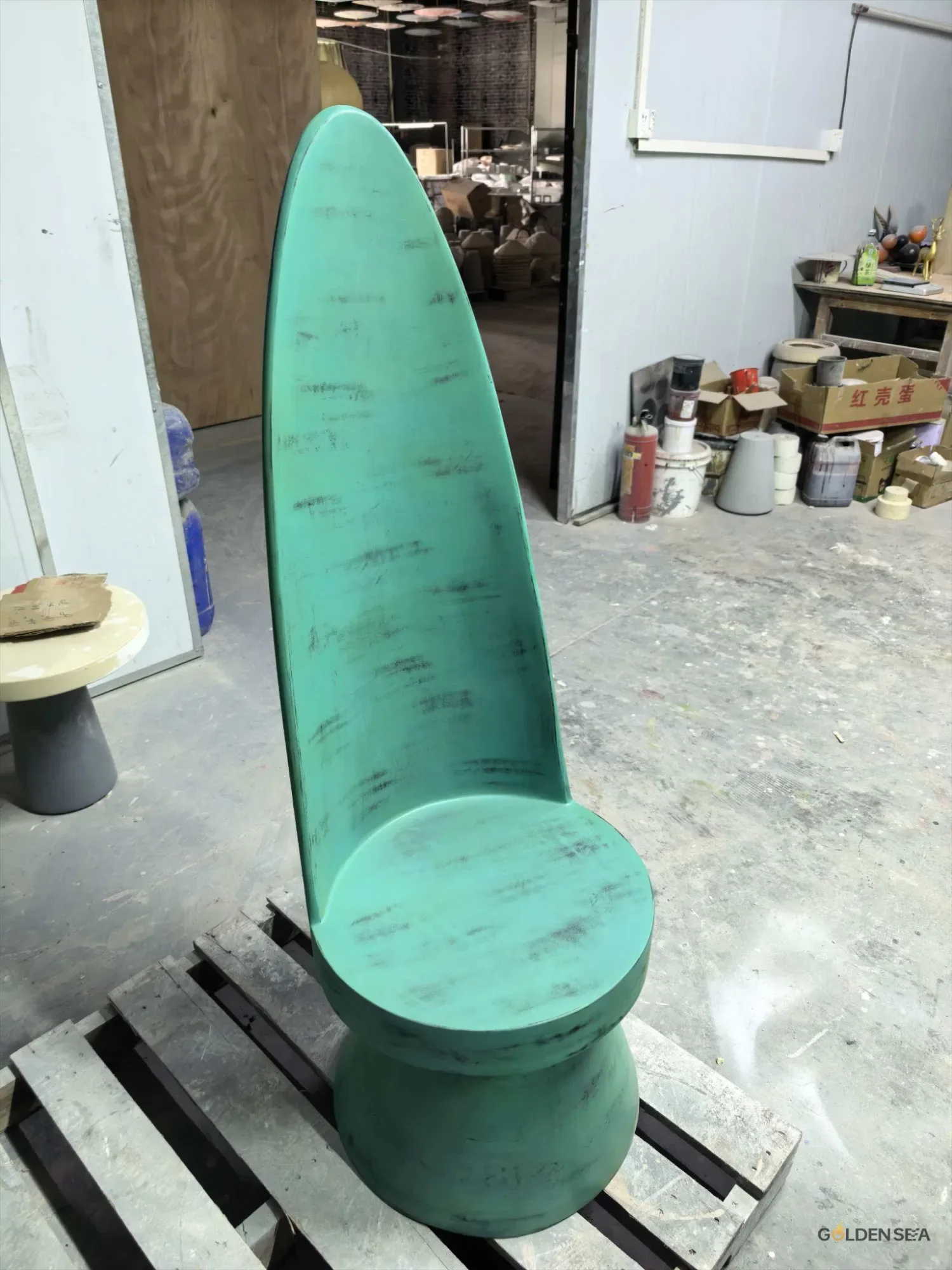 Green stone chair - Image 2